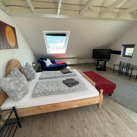 Kunst Und Bergbauflair An Der Ruhr - Inklusive Netflix & Prime Appartement Bochum Buitenkant foto